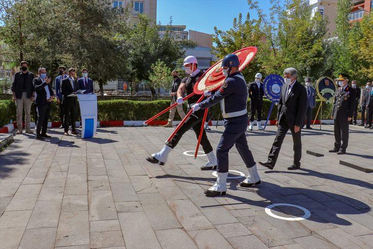 Van, Bitlis, Muş ve Hakkari'de 19 Eylül Gaziler Günü törenle kutlandı G5