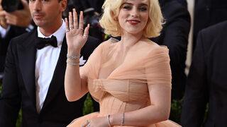 Billie Eilish herkesten gizlediği kasığındaki dövmesini paylaştı