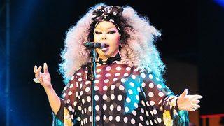 Bülent Ersoy sarhoş mu? ‘Benzemez Kimse Bize’ye alkollü çıktı’ iddiası