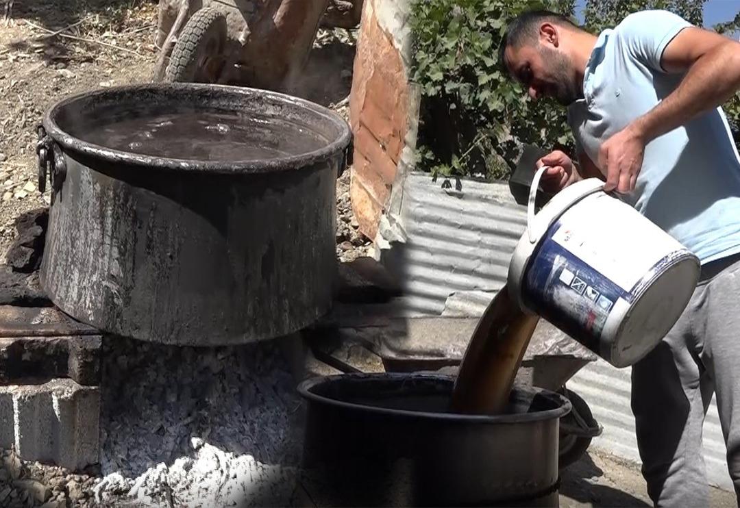 Doğal ila&ccedil; olarak da kullanılıyor! &Uuml;z&uuml;m pekmezi bakın nasıl hazırlanıyormuş