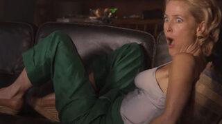 Gillian Anderson erkek takipçilerden gelen mesaj ve fotoğraflar için bakın nasıl önlem aldı