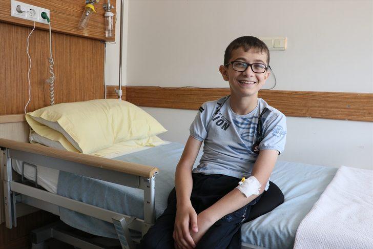 Savaş mağduru Muhammed'in yürümesi için iki ameliyat olması gerekiyor G3