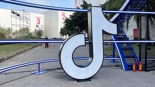 TikTok'un Çin versiyonu Douyin'de 14 yaşından küçüklere sınırlama