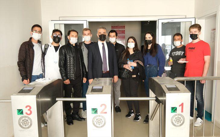 Sivas Cumhuriyet Üniversitesinde yüz yüze eğitime yeniden başlandı G3