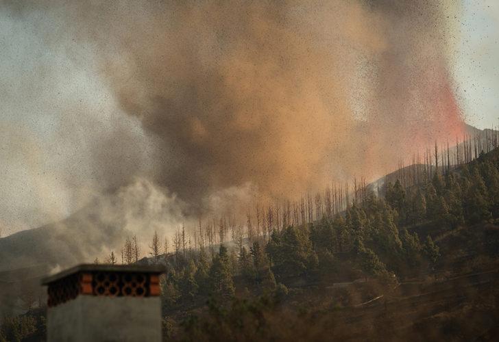 İspanya'da La Palma Adası'nda alarmın rengi kırmızıya döndü! 5 bin kişi tahliye ediliyor G2