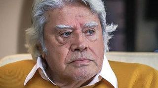 Cüneyt Arkın'dan dikkat çeken açıklama: Saraylar yapıyoruz, niye yurt yapmıyoruz?