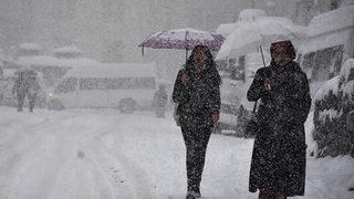 Uyarı geldi! Sıcaklıklar düşecek, kar bekleniyor