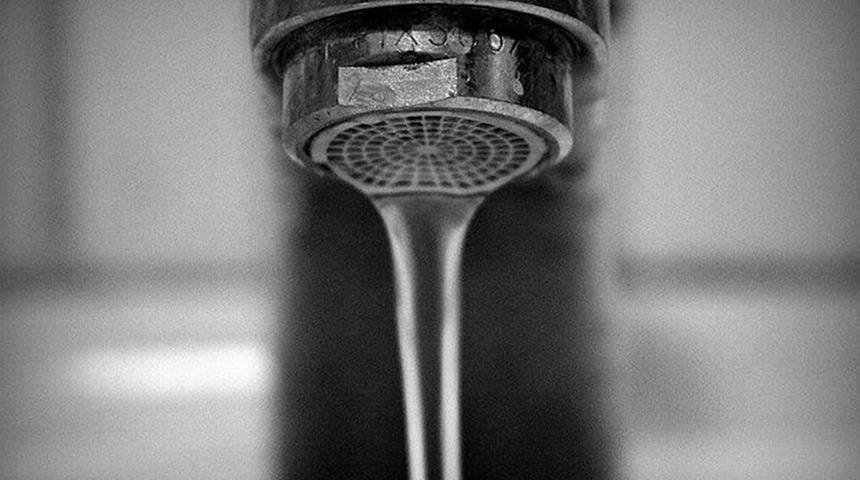 Borcu olan 24 okuldan 7'sinin suyu kesildi 