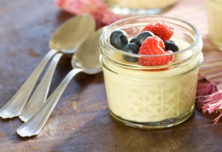 Hazırlamak sadece 5 dakika sürüyor! Tatlı krizini bastıracak kolay cheesecake tarifi