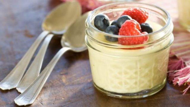 Hazırlamak sadece 5 dakika sürüyor! Tatlı krizini bastıracak kolay cheesecake tarifi