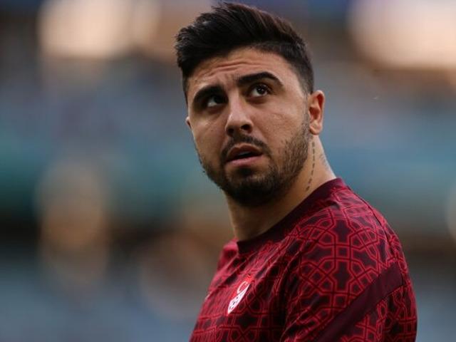 Watford forması giyen Ozan Tufan sezonu açıyor