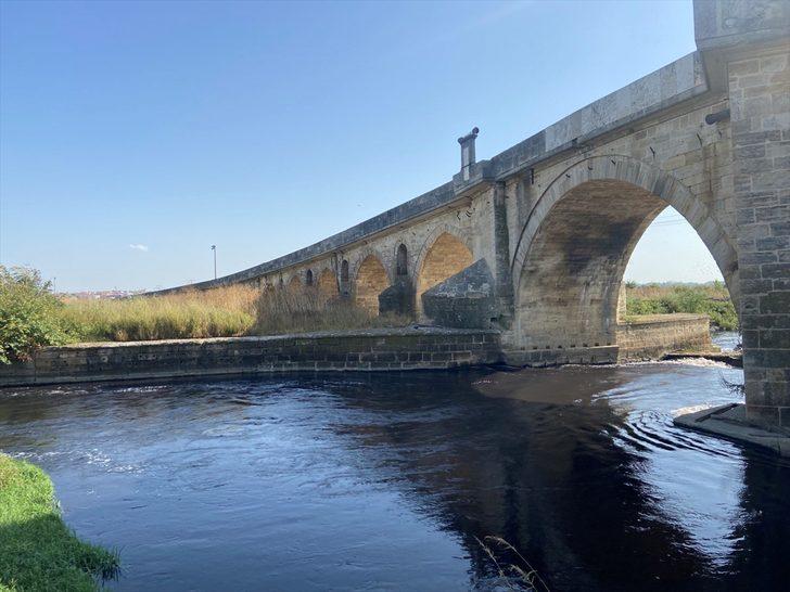 Tarihi Uzunköprü, restorasyon çalışmaları nedeniyle trafiğe kapatıldı G1