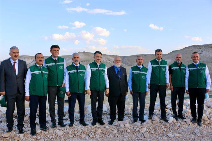 Tarım ve Orman Bakanı Pakdemirli, Eskişehir'deki Gökpınar Barajı'nda incelemede bulundu: G1