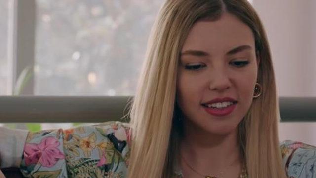 Hakan Sabancı açıklamalarıyla tanınan Aygün Aydın jartiyerli pozlarıyla gündemde