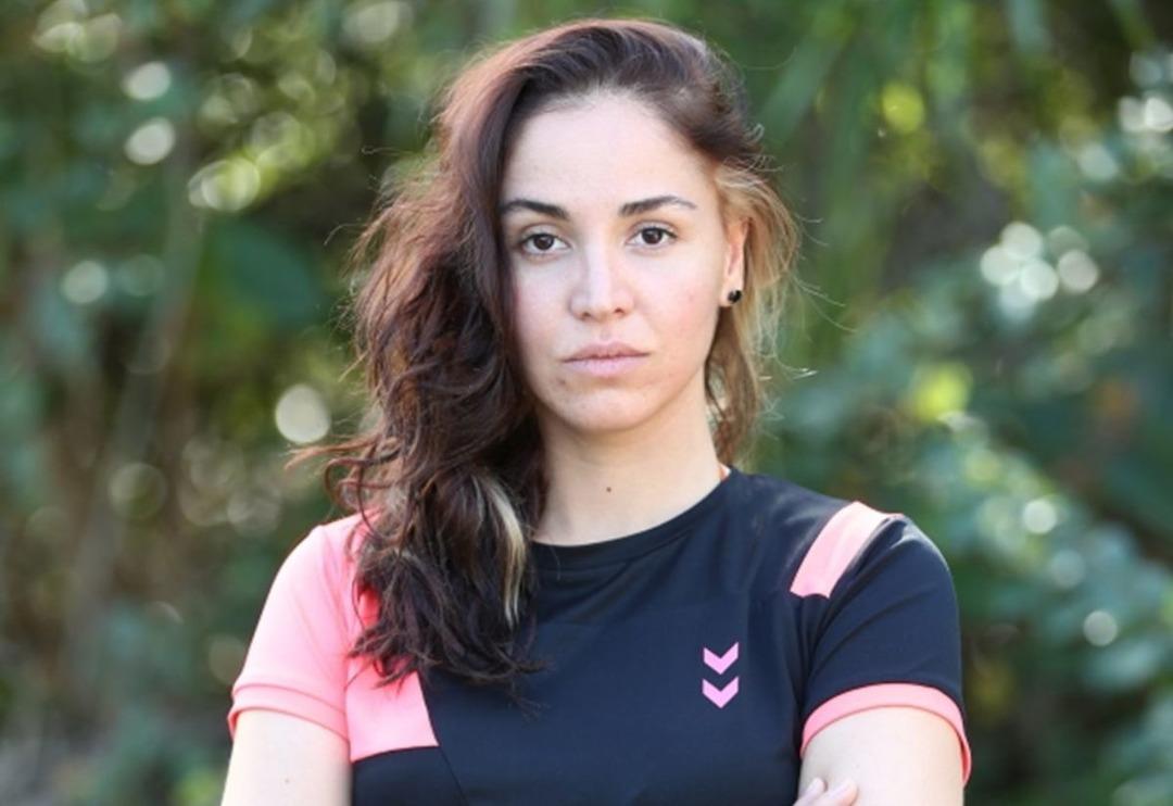 Survivor Berna Keklikler, iddialı pozlarıyla Instagram'ı yıktı!