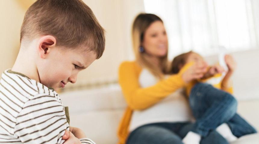 Çocuk için en değerli varlık annedir