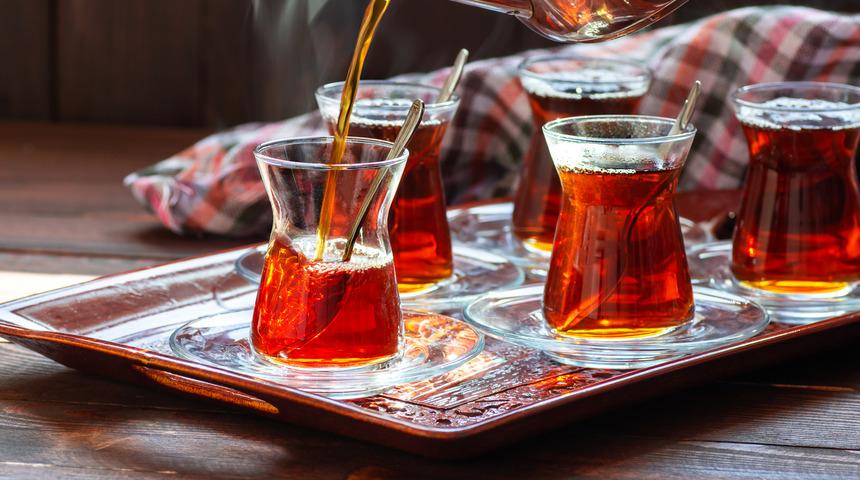 Günde 4 bardak çay, ilaç gibi