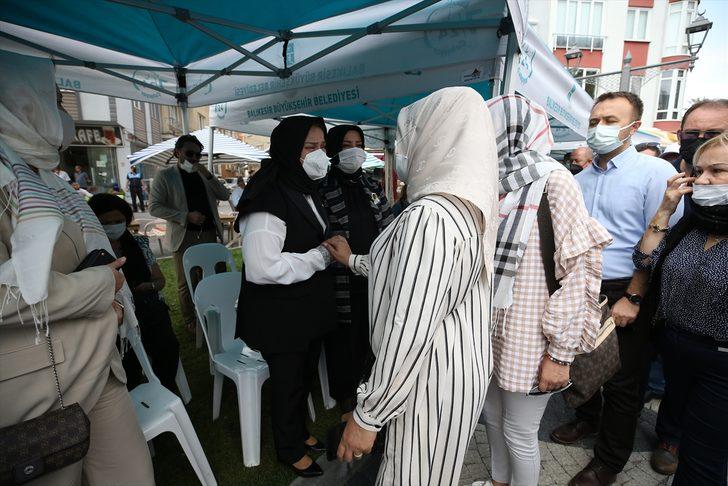 İçişleri Bakanı Soylu, Balıkesir'de AK Parti'li Aydemir'in babasının cenaze törenine katıldı G1