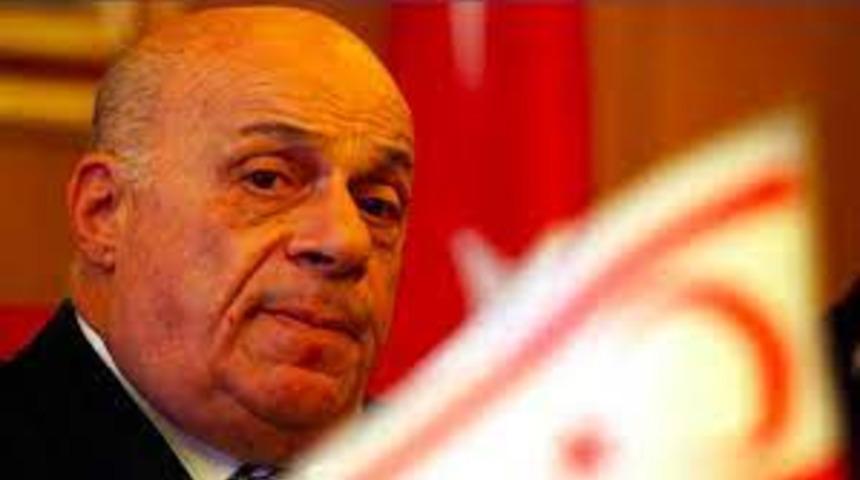 Denktaş'a gıda zehirlenmesi teşhisi