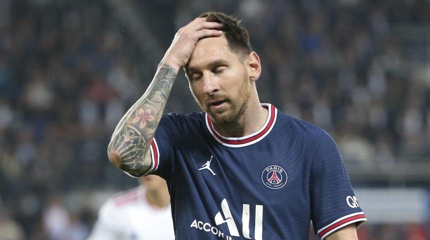 Messi, Metz maçında sakatlığı nedeniyle oynayamayacak