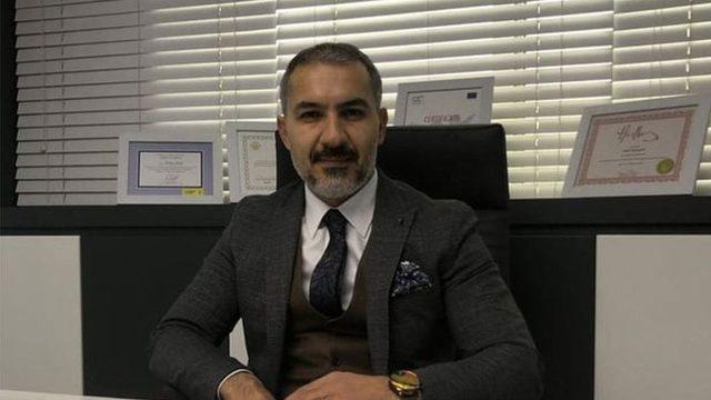 Vartinis Davası: 1993 te Altınova K&ouml;y&uuml; n&uuml;n yakılmasıyla ilgili olarak sanık eski Jandarma Y&uuml;zbaşı B&uuml;lent Karaoğlu hakkında tutuklama kararı 1