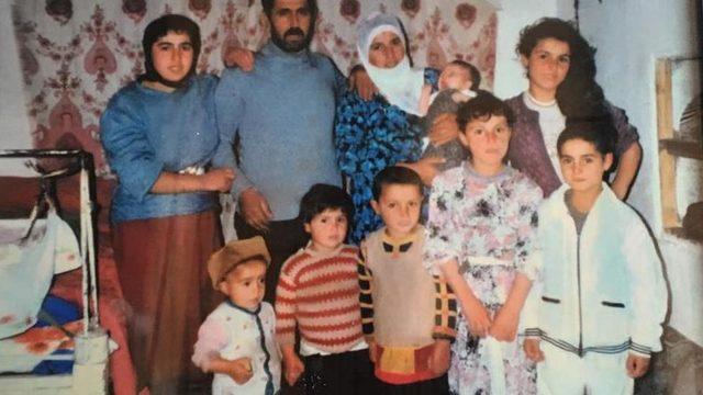 Vartinis Davası: 1993 te Altınova K&ouml;y&uuml; n&uuml;n yakılmasıyla ilgili olarak sanık eski Jandarma Y&uuml;zbaşı B&uuml;lent Karaoğlu hakkında tutuklama kararı 2