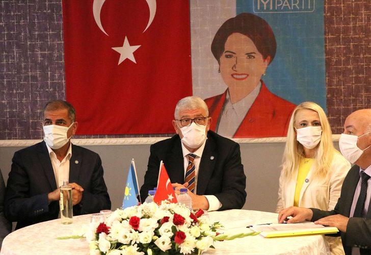 İYİ Partili Dervişoğlu, İzmir'de "HDP tartışmaları" konusunda açıklamalarda bulundu: G1