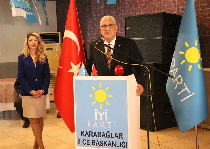 İYİ Partili Dervişoğlu, İzmir'de "HDP tartışmaları" konusunda açıklamalarda bulundu: G2