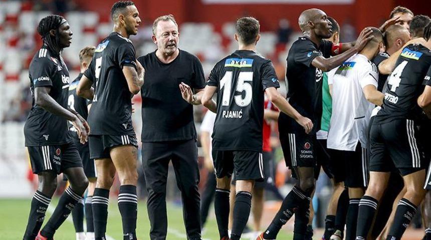 Ajax Beşiktaş maçı ne zaman, hangi kanalda? Kartal, Hollanda’da galibiyet peşinde!