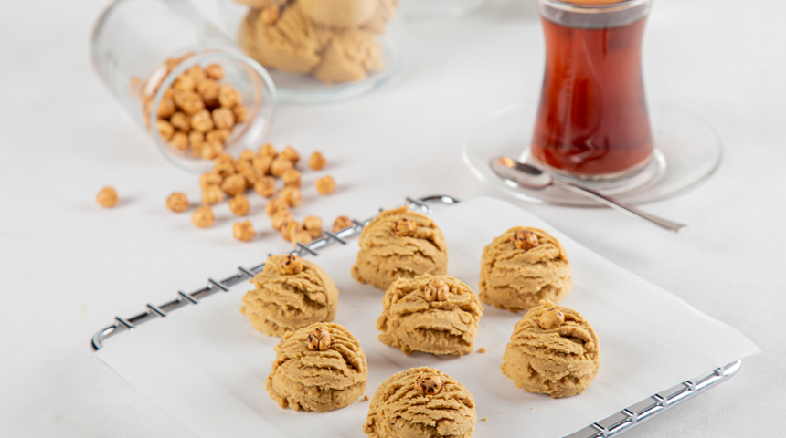 Leblebi helvası nasıl yapılır? İşte MasterChef Türkiye leblebi helvası tarifi ve malzemeleri....