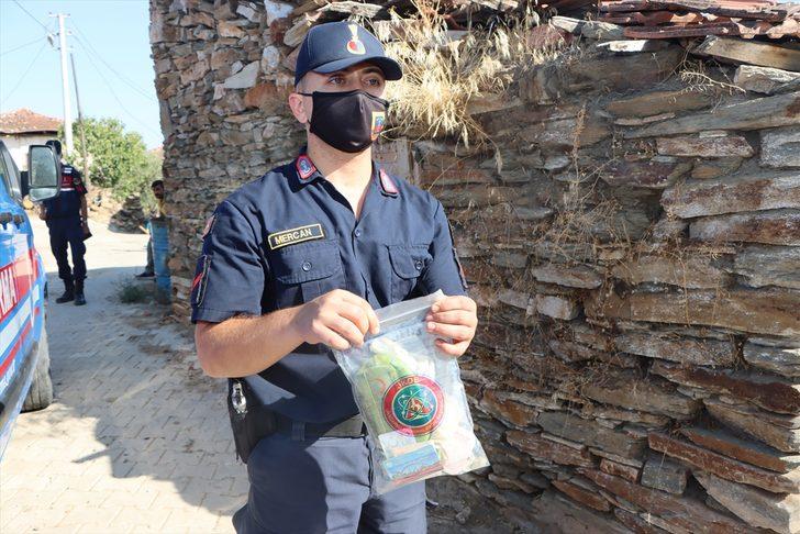 GÜNCELLEME - Manisa'da babasını öldüren kadın tutuklandı G2