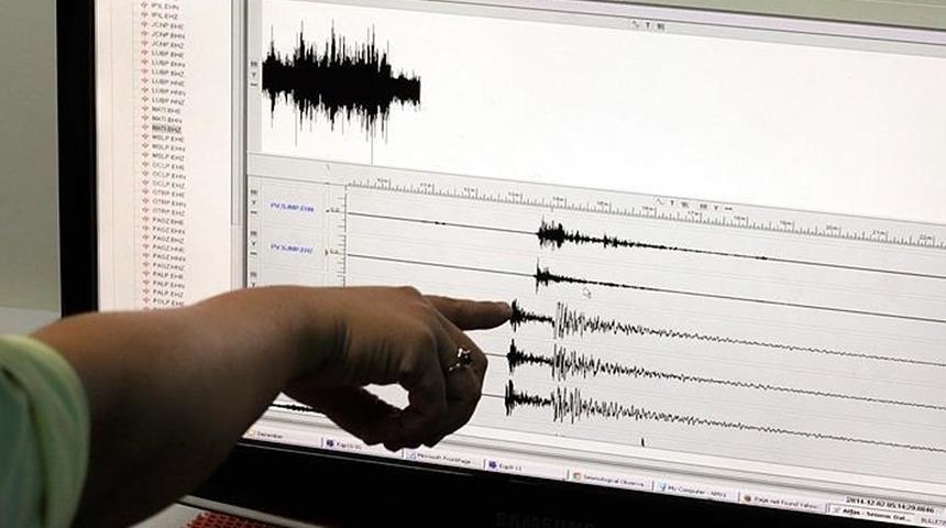 Ege Denizi'nde 4 büyüklüğünde deprem