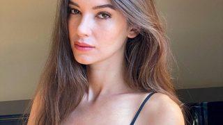 Leyla Lydia Tuğutlu bikinili pozlarıyla akılları baştan alıyor!