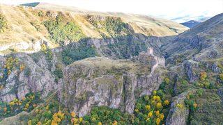 Kayalıkların zirvesindeki tarihi Şeytan Kalesi ilgi odağı oldu