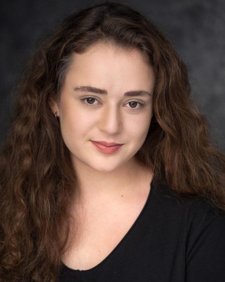 Yaprak Dökümü'nün Fikret'i Bennu Yıldırımlar'ın kızı da oyuncu çıktı! G4