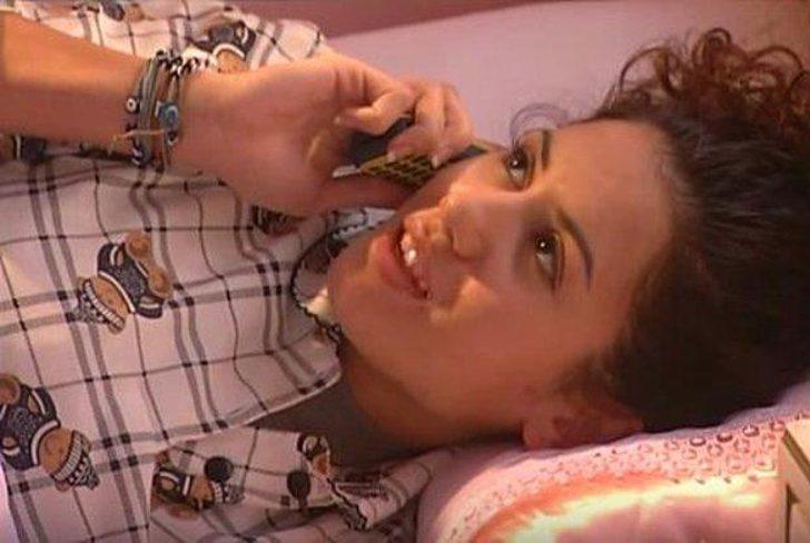 Ekmek Teknesi dizisinin Songül'ü Ekin Türkmen dekolteli pozlarıyla dudak uçuklattı!  G1