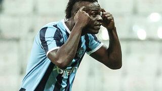 Balotelli, hareketiyle dünya basınının gündeminde