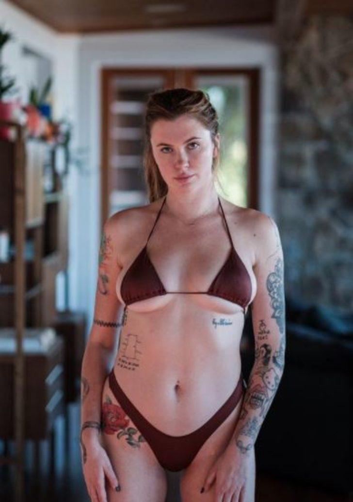 Ireland Baldwin göğüslerine küçük gelen bikinisiyle mesaj verdi G4