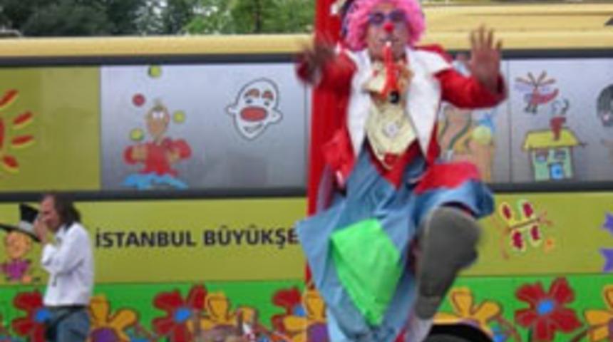 İstanbul "şeker otob&uuml;s"le şenlenecek  