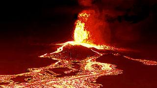 La Palma’da felaket! Akan lavlar havuzu doldurdu, 320 ev kül oldu