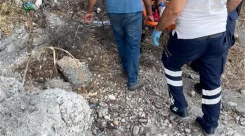 Gelin ve damadın fotoğrafını çekerken kayalıklardan düşen kişi kurtarıldı