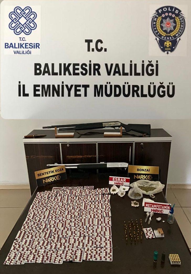 Balıkesir'de uyuşturucu operasyonunda 8 şüpheli yakalandı G3