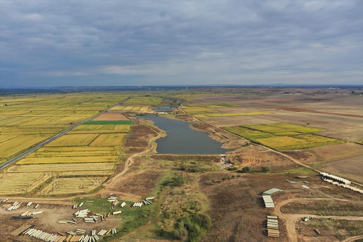 Edirne'de &uuml;reticiler sulama maliyetini d&uuml;ş&uuml;recek proje i&ccedil;in g&uuml;n sayıyor