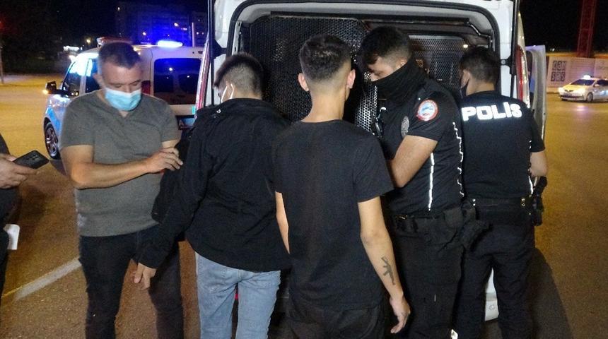 Antalya&rsquo;da, yaşları 14-16 arası değişen 4 &ccedil;ocuk şehri birbirine kattı