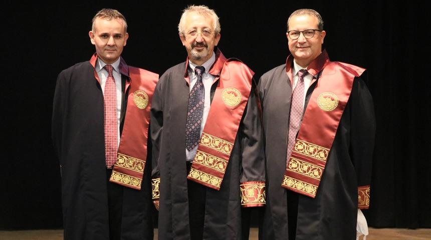 SB&Uuml; İzmir Tıp Fak&uuml;ltesinde g&ouml;revde y&uuml;kselenler ve atananlar i&ccedil;in t&ouml;ren