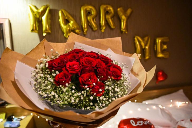 Duyanlar kulaklarına inanamıyor! İşte öğrenenleri şaşkına çeviren Tayvan düğün geleneği... G4