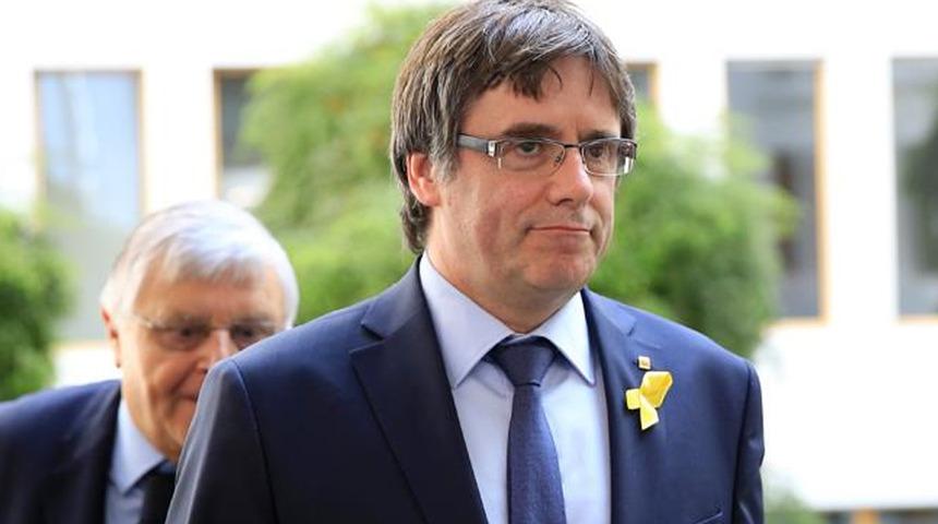 Eski Katalan lider Carles Puigdemont İtalya'da gözaltına alındı
