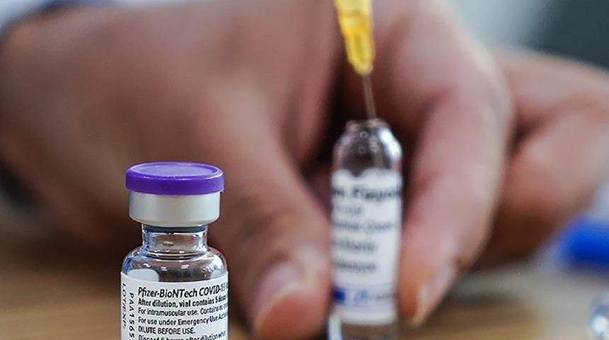 CDC'den BioNTech'in 3. dozuyla ilgili kafa karıştıran açıklama