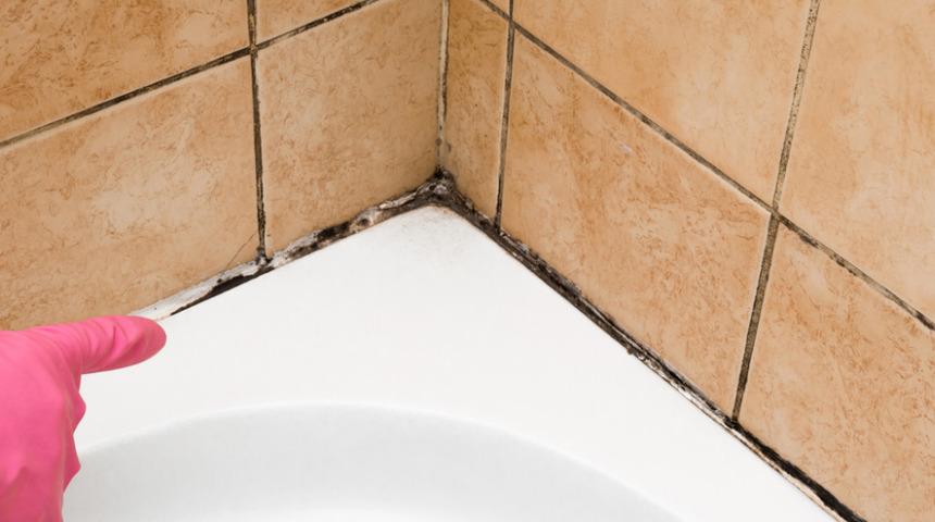 Kararan fayans &ccedil;ilesi bitti! İşte fayansları temizlemenin en kolay 5 y&ouml;ntemi