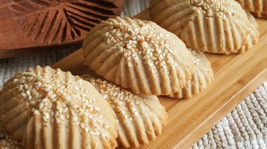 Yok böyle lezzet! Pastane ustalarını kıskandıracağınız Antakya kömbesi tarifi